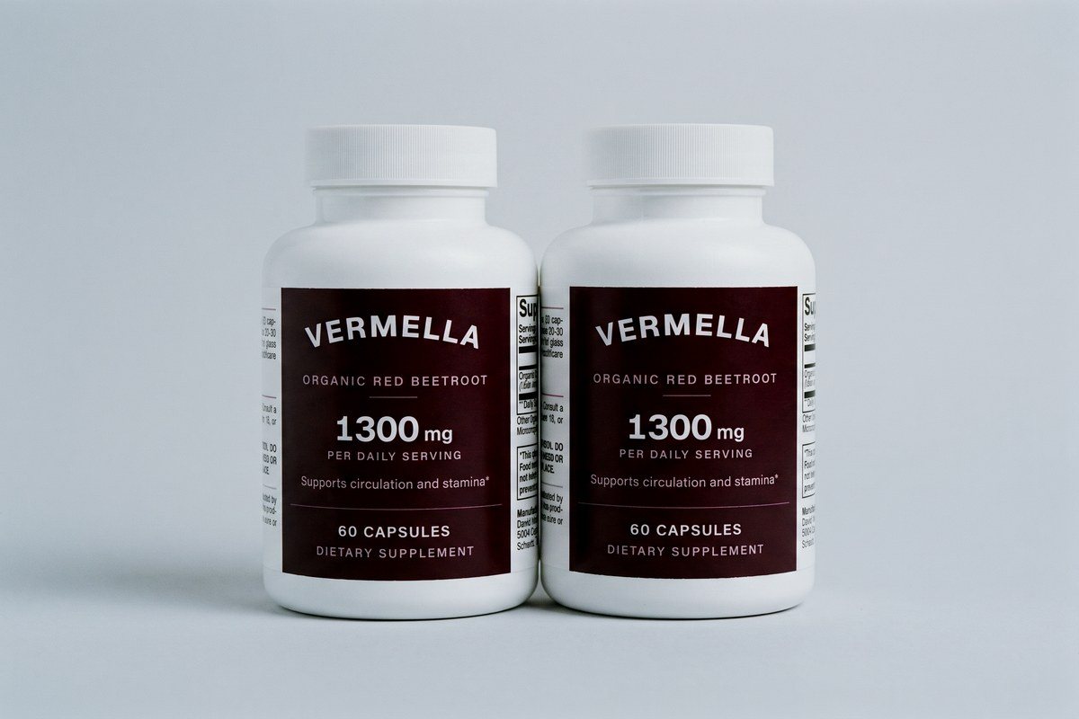 Dos frascos de Vermella Remolacha Roja Orgánica juntos, 1,300 mg por porción diaria.